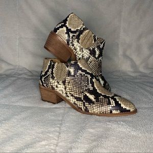 NEW! Madewell Chelsea Boots Snake Embossed Leather